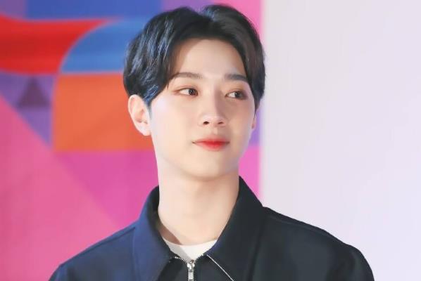 赖冠霖的家境怎么样,赖冠霖几几年的