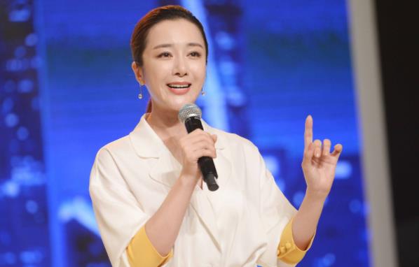 李依晓为什么不唱京剧,李依晓多少岁