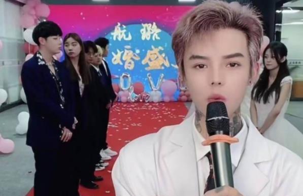 殷世航卖纸是什么梗,殷世航的身高 殷世航卖纸是什么梗,殷世航的身高