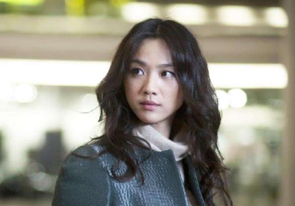 汤唯与谁长得很像,汤唯是什么脸型