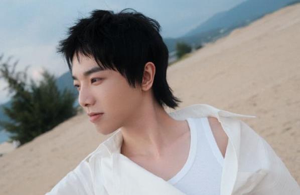 华晨宇唱的歌有哪些歌名,华晨宇自己创作的歌曲有哪些 华晨宇唱的歌有哪些歌名,华晨宇自己创作的歌曲有哪些