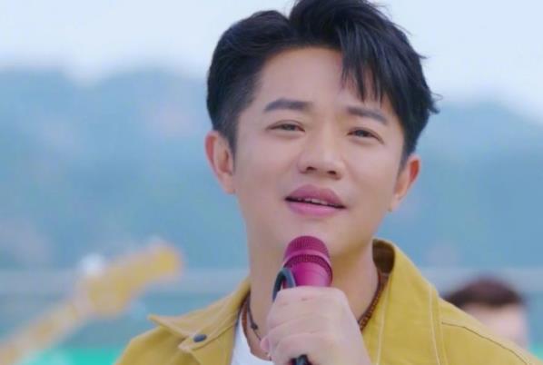 曾毅为什么是cctv厂牌,曾毅几几年的