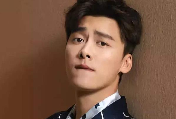 李易峰女友是谁,李易峰是什么星座 李易峰女友是谁,李易峰是什么星座