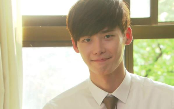 李钟硕有对象吗,李钟硕是哪国人