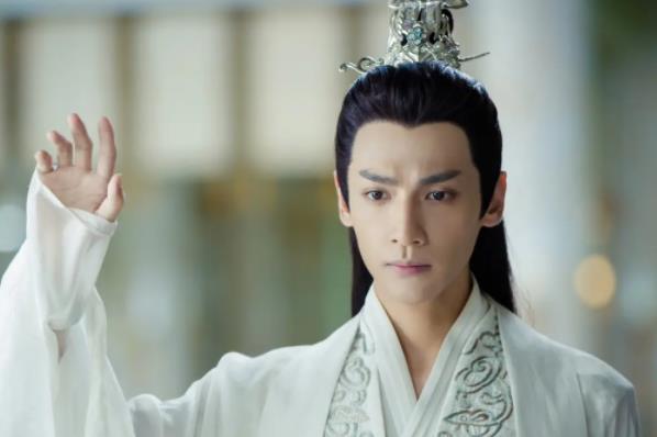 罗云熙为什么不谈恋爱,罗云熙今年多大了 罗云熙为什么不谈恋爱,罗云熙今年多大了