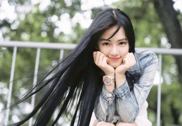 黄灿灿的男友是谁,黄灿灿身高是多少