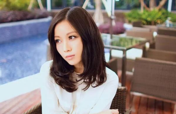 姚贝娜和谁争夺冠军,姚贝娜哪年生的