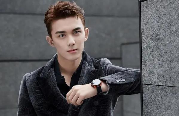 吴磊的女朋友是谁,吴磊有多少岁