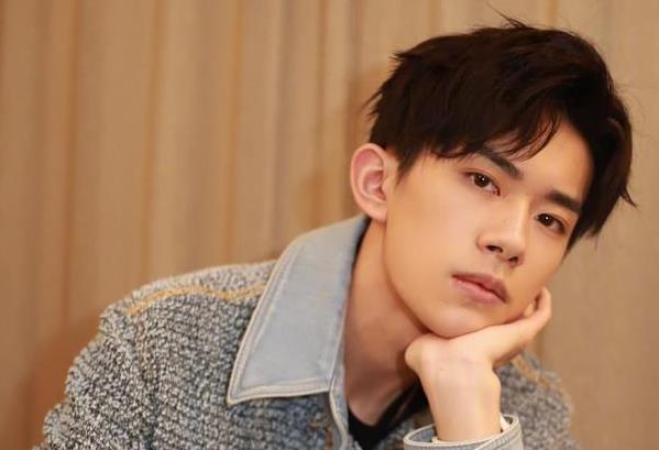 易烊千玺有女朋友吗,易烊千玺属什么生肖 易烊千玺有女朋友吗,易烊千玺属什么生肖