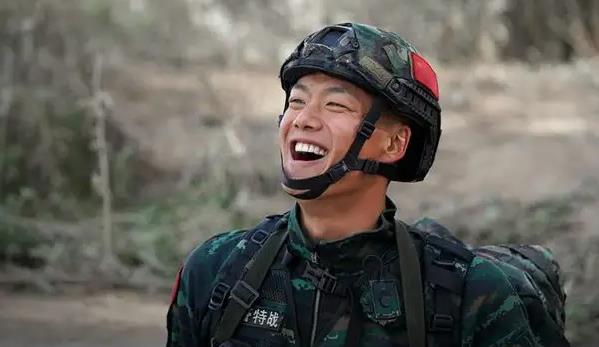 特战行动郭小伟最后和谁在一起了,特战行动郭小伟谁演的 特战行动郭小伟最后和谁在一起了,特战行动郭小伟谁演的