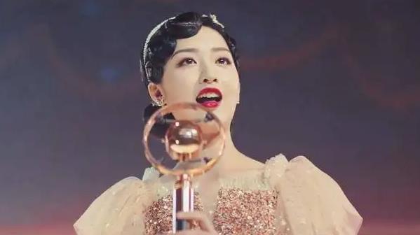 扬名立万夜莺遭遇了什么,扬名立万夜莺扮演者