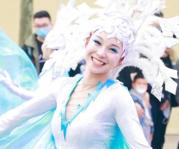 陈语嫣在迪士尼工作，陈语嫣身高有多少