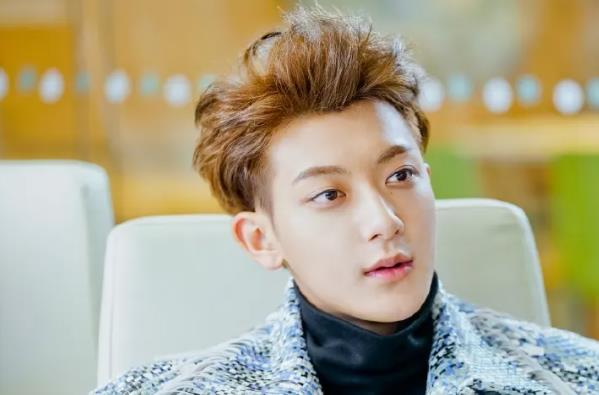 黄子韬有没有女友,黄子韬有多高 黄子韬有没有女友,黄子韬有多高