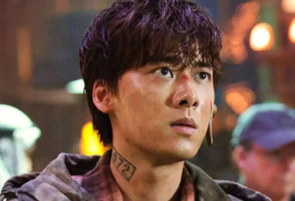 李易峰的家世如何,李易峰出生于哪里 李易峰的家世如何,李易峰出生于哪里