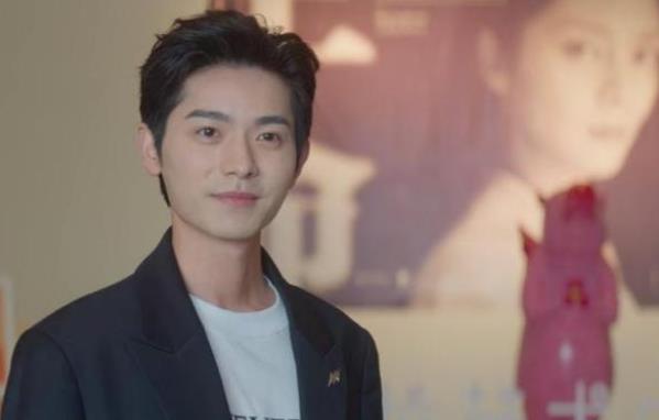 一闪一闪亮星星杨超洋喜欢女主吗,一闪一闪亮星星杨超洋扮演者 一闪一闪亮星星杨超洋喜欢女主吗,一闪一闪亮星星杨超洋扮演者