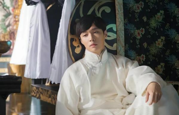 张艺兴是不是有女朋友,张艺兴真实有多高