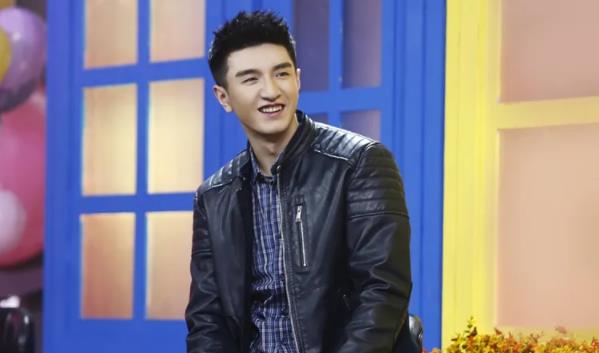 金瀚女朋友到底是哪个,金瀚现在年龄多大 金瀚女朋友到底是哪个,金瀚现在年龄多大