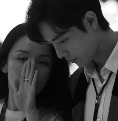 肖战迪丽热巴是什么关系，肖战经纪人是谁