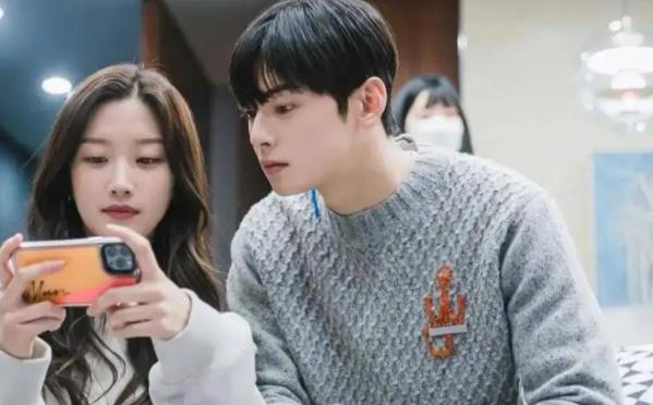 女神降临发生的结局怎样,女神降临女主到底叫什么名字