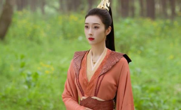 且试天下凤栖梧到底喜欢谁,且试天下里面凤栖梧扮演者