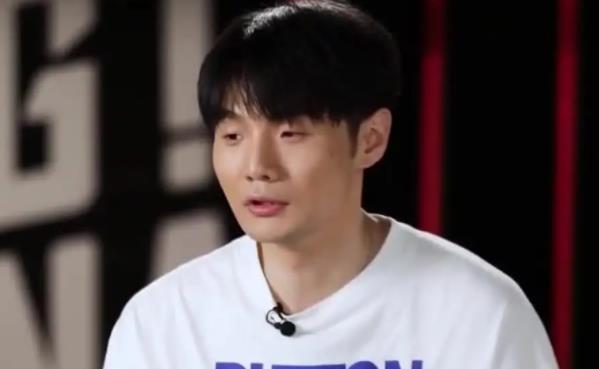 李荣浩的女朋友到底叫什么名字,李荣浩可能为哪个民族