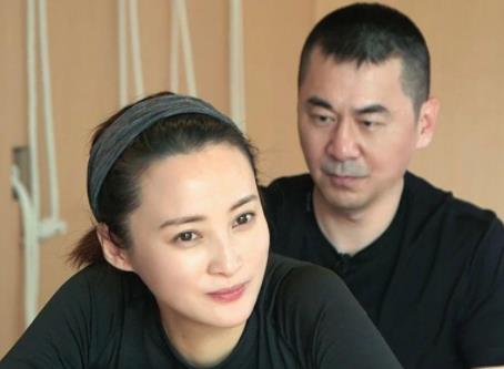 陈建斌和蒋勤勤冷战带了一星期墨镜,陈建斌和蒋勤勤什么时候结婚的 陈建斌和蒋勤勤冷战带了一星期墨镜,陈建斌和蒋勤勤什么时候结婚的