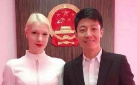 撒贝宁老婆生龙凤胎是真的吗，撒贝宁是什么民族