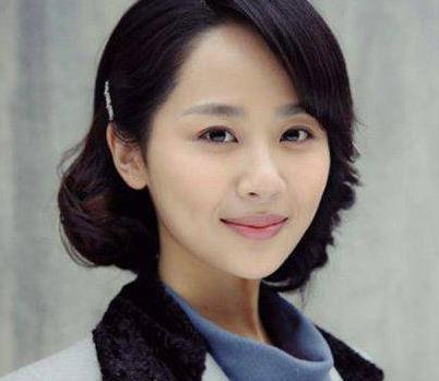 杨紫真名叫什么名字，杨紫在哪个大学上学