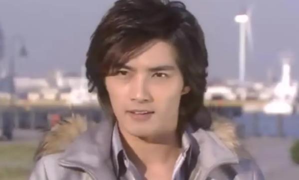 贺军翔的妻子到底是谁,贺军翔现在年纪多大