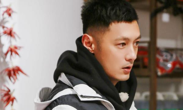 余文乐到底是谁的老公,余文乐可能为哪年出生的