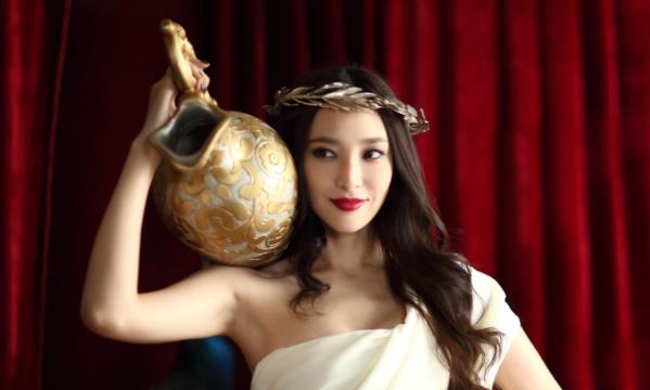 吴佩慈到底是谁的老婆,吴佩慈可能为哪年出生的