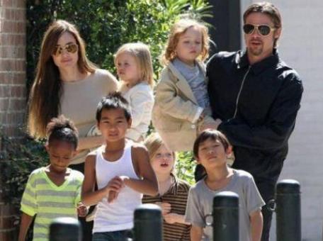 皮特朱莉离婚官司宣判公布,皮特和朱莉一起演的电影是什么 皮特朱莉离婚官司宣判公布,皮特和朱莉一起演的电影是什么