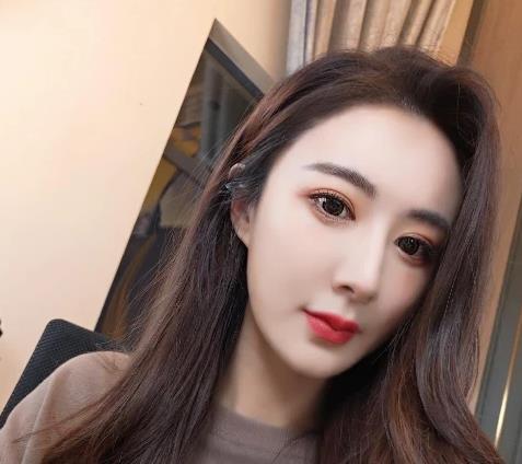 薇娅为售卖假货道歉，薇娅的本名是什么