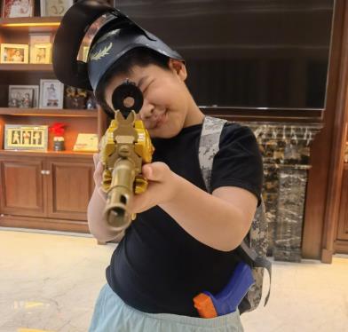 沙溢六一晒出小儿子照片,沙溢的真名叫什么 沙溢六一晒出小儿子照片,沙溢的真名叫什么