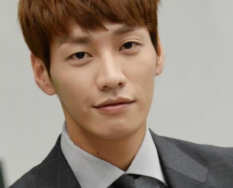 金英光中国女友是谁,金英光真实身高 金英光中国女友是谁,金英光真实身高