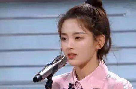 杨超越童年照曝光，杨超越通过什么节目出道