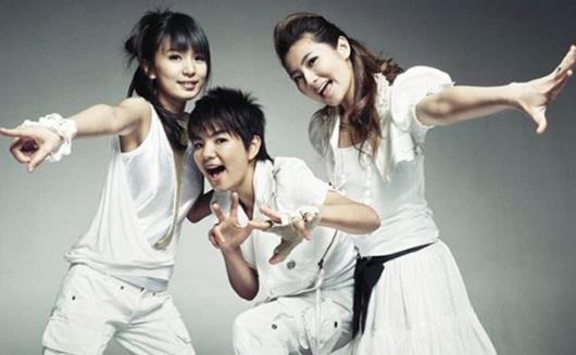 she解散了吗，she组合谁是队长