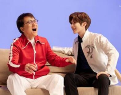 蔡徐坤家境如何，成龙和蔡徐坤合作的电影