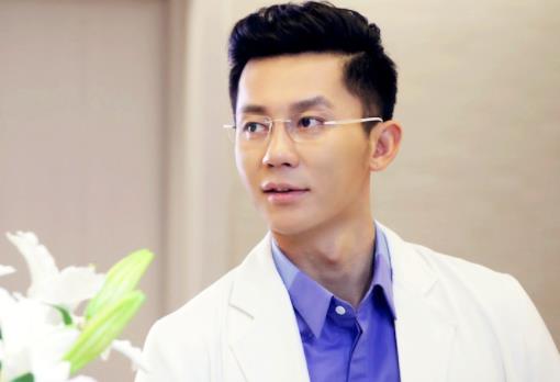 李晨的家境如何，李晨演的主任医生是什么电视剧