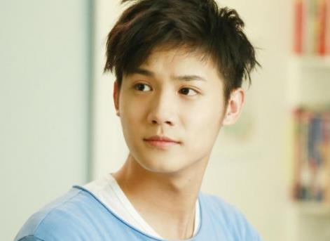 郑业成是不是整容呀,郑业成在古剑奇谭中演谁 郑业成是不是整容呀,郑业成在古剑奇谭中演谁