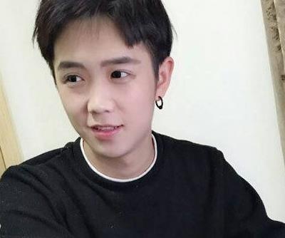 郭聪明的眼睛怎么回事,郭聪明真名叫什么名字 郭聪明的眼睛怎么回事,郭聪明真名叫什么名字