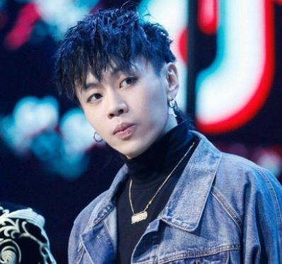 杨文昊女朋友是谁,杨文昊生日是什么时候 杨文昊女朋友是谁,杨文昊生日是什么时候