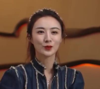 薇娅带丁真游西湖,薇娅的真名叫什么年龄 薇娅带丁真游西湖,薇娅的真名叫什么年龄