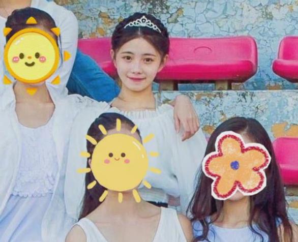 刘浩存高中时期毕业照被曝光，刘浩存到底是哪里人