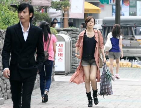 韩佳人出道前照片是美丽动人，金材昱韩佳人演过什么电视剧