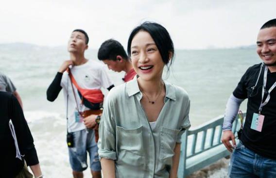 周迅海边杀青照放出,周迅的实际身高多少及资料 周迅海边杀青照放出,周迅的实际身高多少及资料