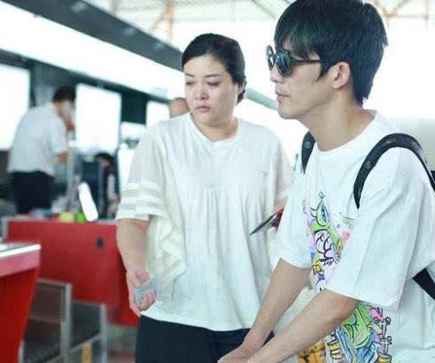 大张伟的老婆叫什么名字,大张伟真名叫什么名及资料