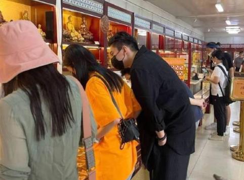 王大陆蔡卓宜同游雍和宫,王大陆蔡卓宜参加是什么综艺 王大陆蔡卓宜同游雍和宫,王大陆蔡卓宜参加是什么综艺