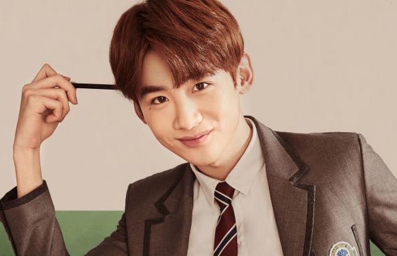 追星成功!杨倩给白敬亭发语音,白敬亭是什么族的及资料