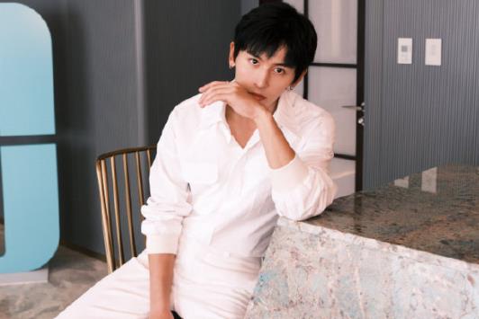 张哲瀚方否认隐婚生子,张哲瀚是单身吗 张哲瀚方否认隐婚生子,张哲瀚是单身吗